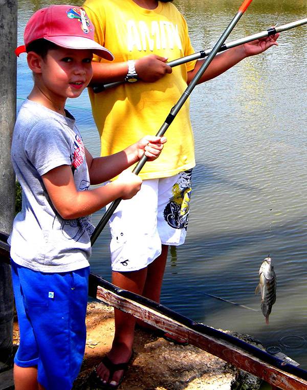 דייג אוהב דגים|צילום: עופר שנער